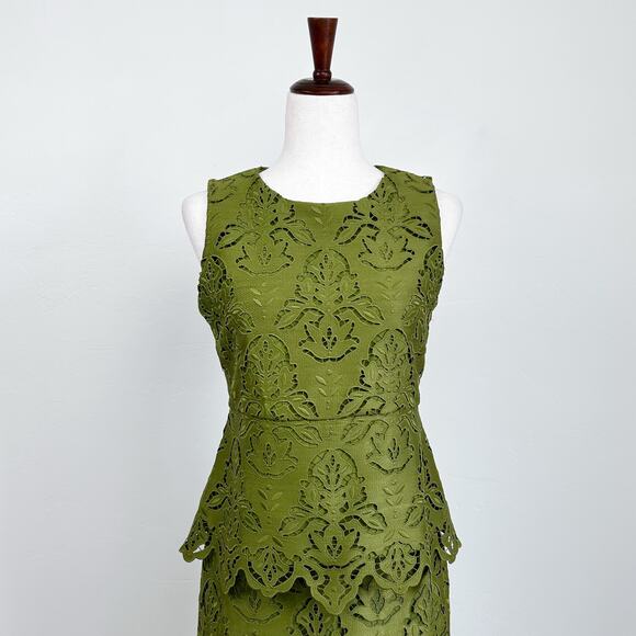 Ann Taylor Green Lace Sleeveless Peplum Two-Piece Set - Picture 4 of 13